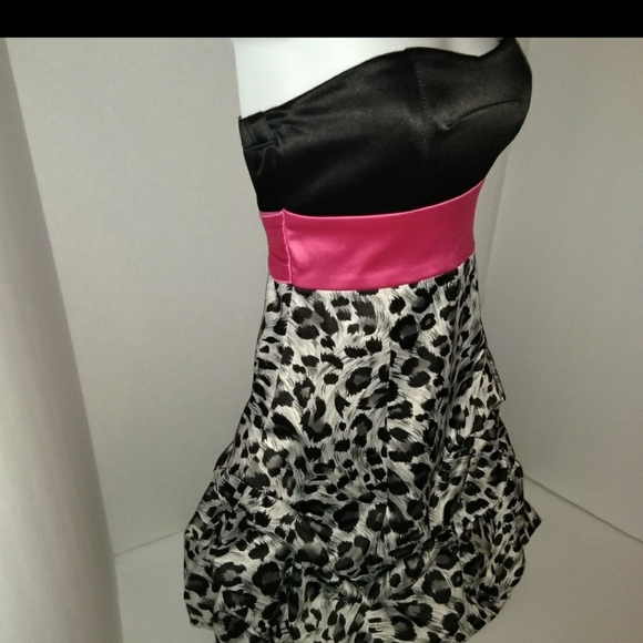 Ruby Rox strapless dress - Picture 2 of 7